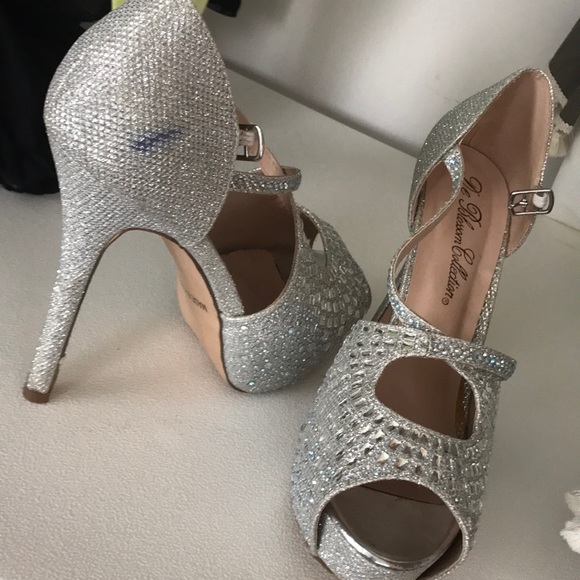 heels - Picture 3 of 3